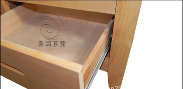 實木家具中的優(yōu)質(zhì)選擇 橡木床與實木床頭柜選購指南